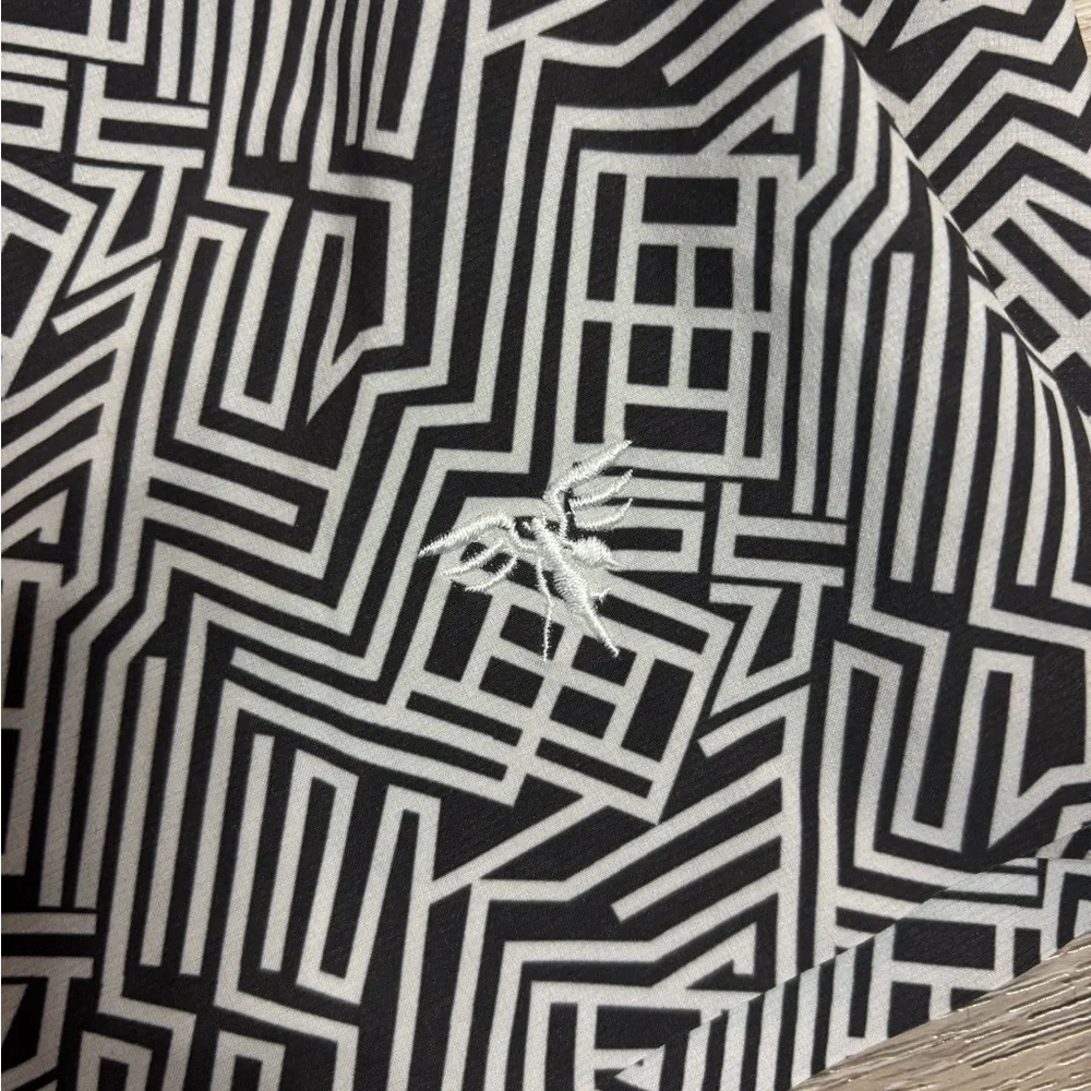 Sigrún Black & White Geometric Tennis Shorts